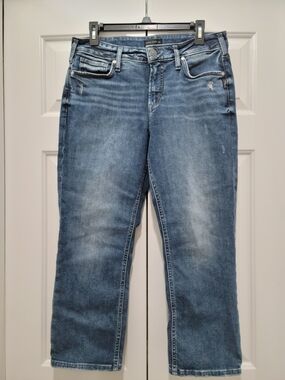 Silver Jeans Women's Suki Capri Mid Blue Weathered Denim